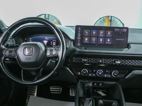 Used 2023 Honda Accord Sport image 17