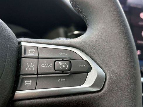 Certified 2025 Jeep Compass Limited AWD/4WD image 23
