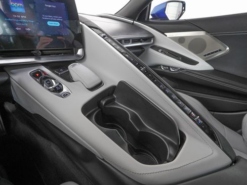 Used 2025 Chevrolet Corvette Stingray w/ Battery Protection Package image 23