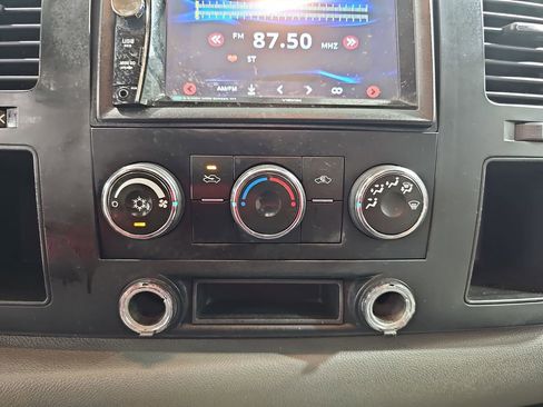 Used 2007 Chevrolet Silverado 2500 W/T image 26