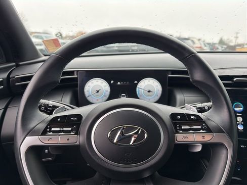 Used 2023 Hyundai Santa Cruz SEL Premium image 12