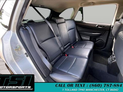 Used 2017 Subaru Outback 2.5i Limited AWD/4WD image 25