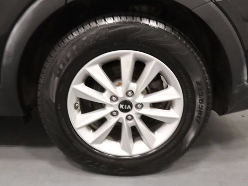 Used 2019 Kia Sorento AWD image 22