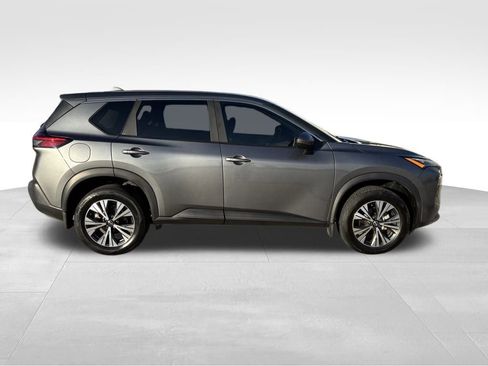Used 2023 Nissan Rogue SV image 7