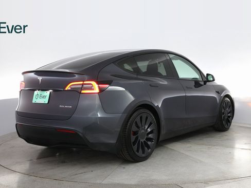 Used 2021 Tesla Model Y Performance image 12