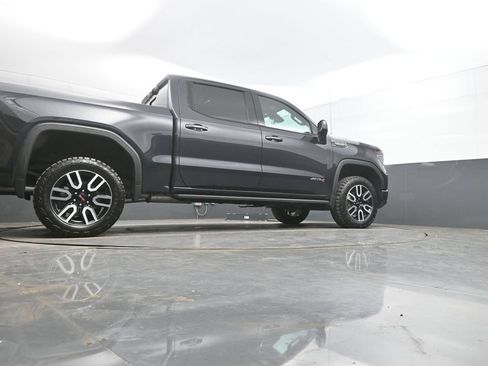 Used 2024 GMC Sierra 1500 AT4 w/ Technology Package AWD/4WD image 41