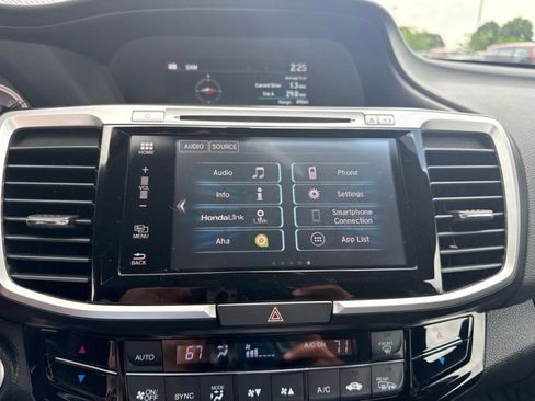 Used 2016 Honda Accord EX-L image 12