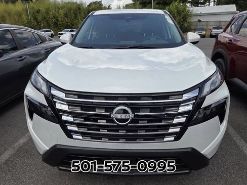 Used 2026 Nissan Rogue SV FWD image 6