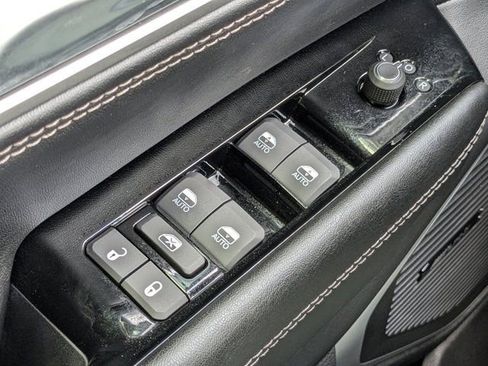 New 2026 Jeep Grand Wagoneer 2WD w/ 8-Passenger Seating Package image 26