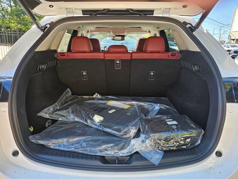 New 2025 MAZDA CX-5 Carbon Edition image 13