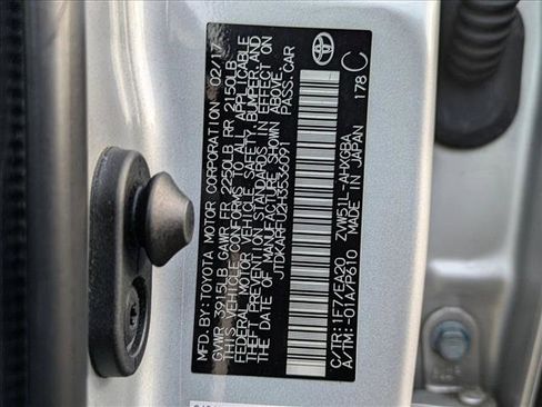 Used 2017 Toyota Prius Four image 26