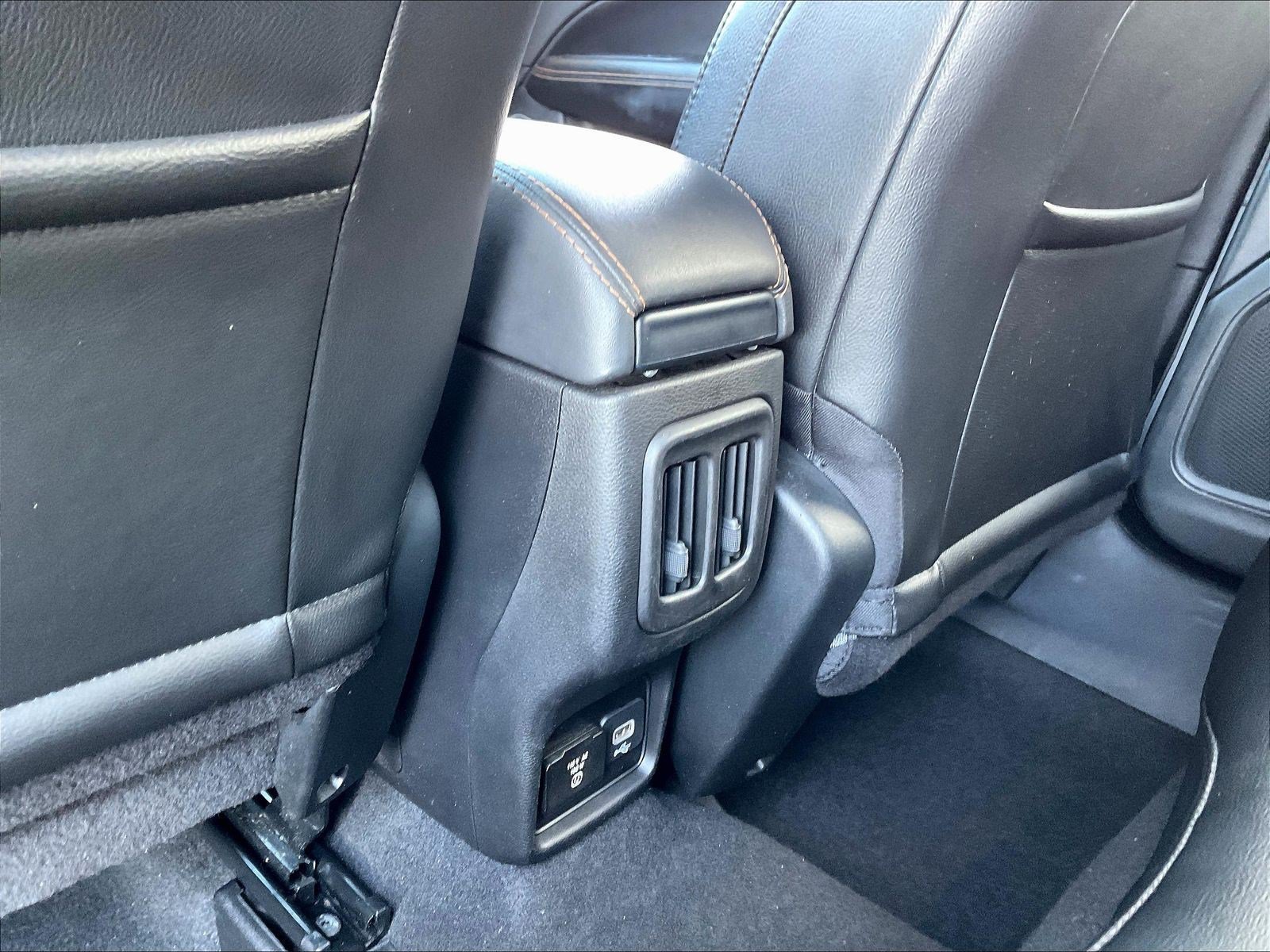 Used 2020 Jeep Compass Limited AWD/4WD image 10