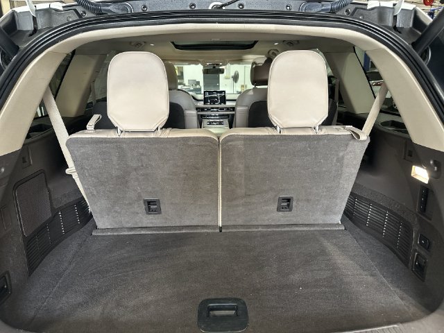Used 2022 Lincoln Aviator AWD w/ Premium Package image 26