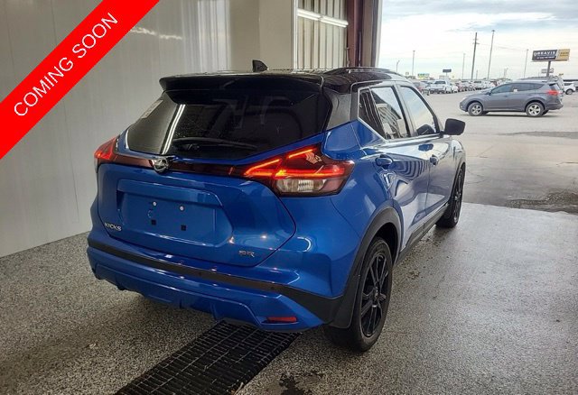 Used 2023 Nissan Kicks SR w/ SR Premium Package FWD image 5