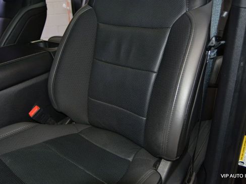 Used 2019 Ford F150 Raptor w/ Equipment Group 802A Luxury image 15