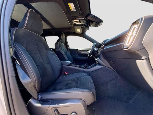 Used 2023 Volvo XC40 Recharge Ultimate w/ Protection Package Premier image 30