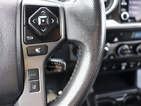 Used 2023 Toyota Tacoma TRD Off-Road w/ Technology Package AWD/4WD image 19