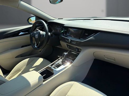 Used 2020 Buick Regal Essence FWD image 15