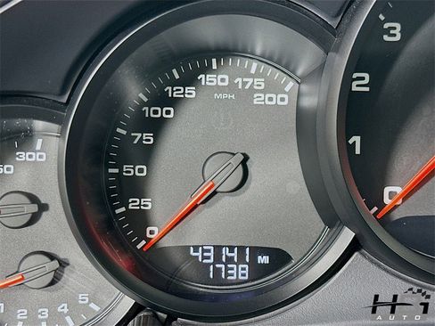 Used 2013 Porsche 911 Carrera image 11