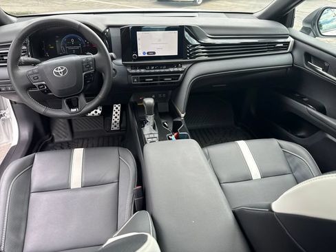 Used 2026 Toyota Camry SE w/ Convenience Package AWD/4WD image 12