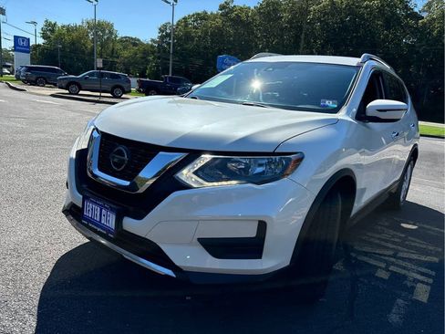 Used 2019 Nissan Rogue SV image 5