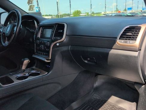 Used 2016 Jeep Grand Cherokee Laredo w/ Quick Order Package 23E AWD/4WD image 20