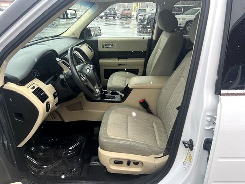 Used 2019 Ford Flex SEL image 21