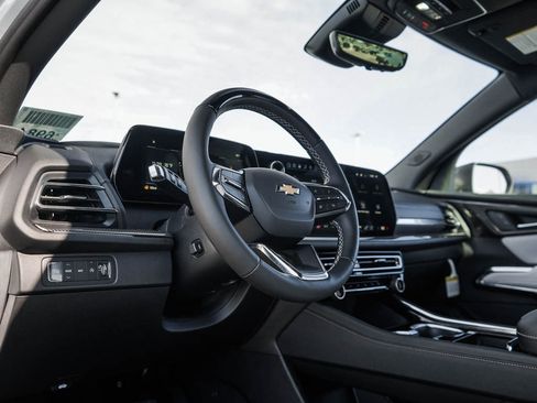 New 2026 Chevrolet Traverse High Country w/ LPO, Floor Liner Package image 21