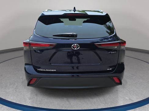 New 2026 Toyota Highlander XLE AWD/4WD image 6