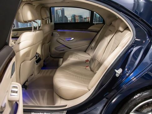 Used 2014 Mercedes-Benz S 550 Sedan image 21