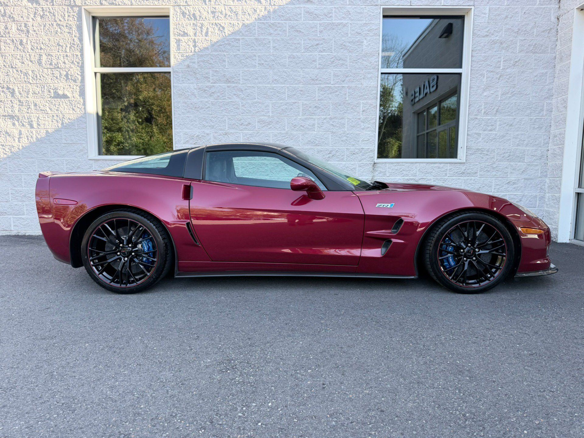 Used 2013 Chevrolet Corvette ZR1 w/ 3ZR Preferred Equipment Group RWD image 26