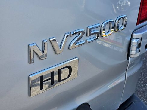 Used 2012 Nissan NV 2500 S RWD image 9