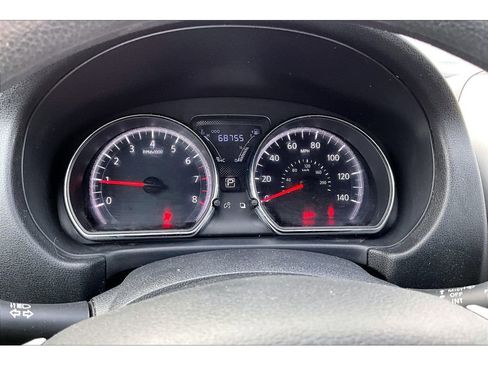 Used 2019 Nissan Versa SV image 12