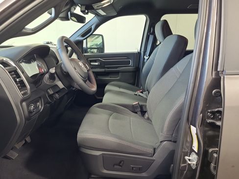 Used 2026 RAM 2500 Big Horn AWD/4WD image 7