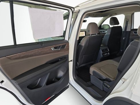 New 2026 Volkswagen Atlas SEL AWD/4WD image 33