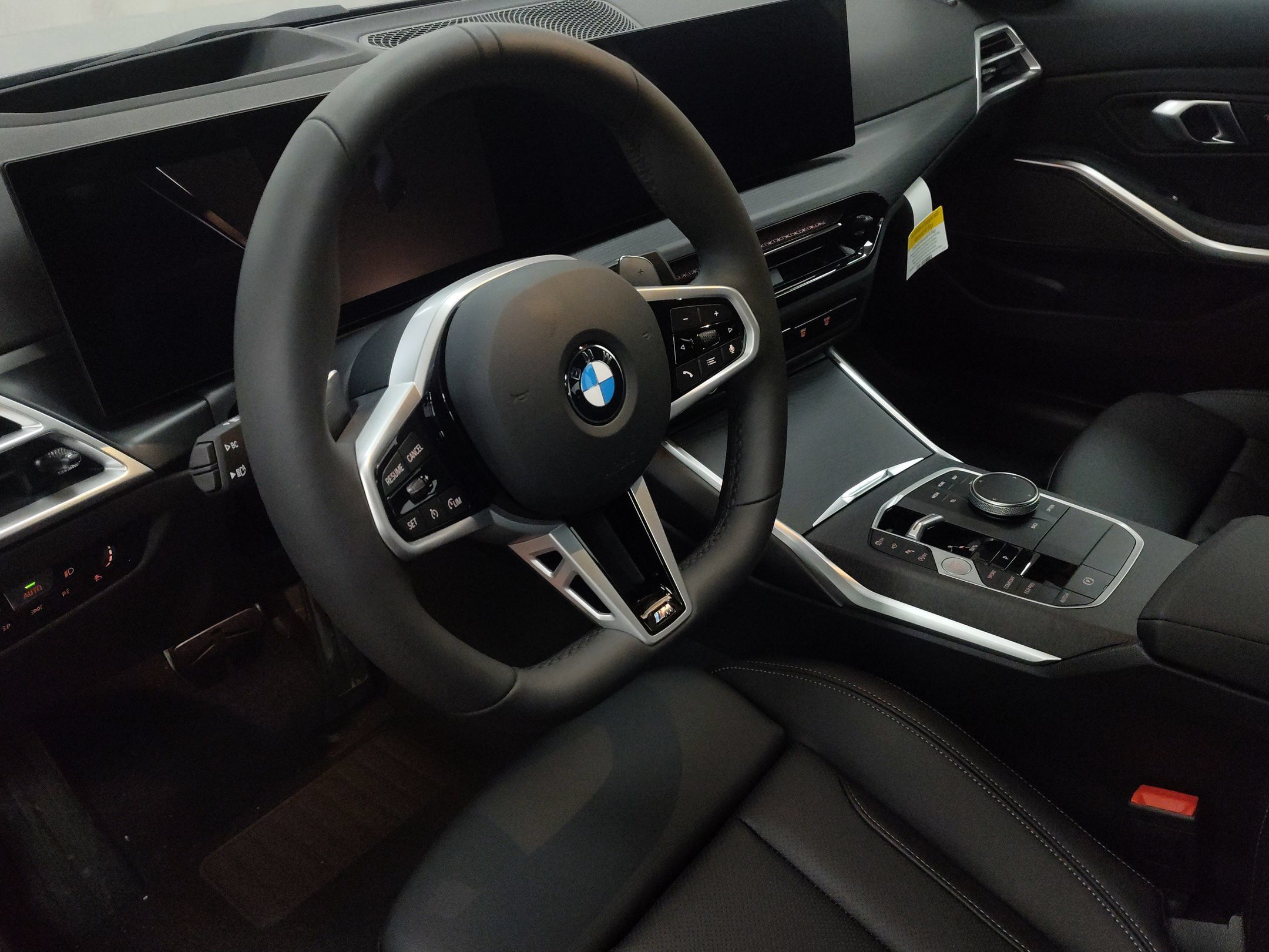 Used 2026 BMW 330i xDrive Sedan w/ M Sport Package AWD/4WD image 3