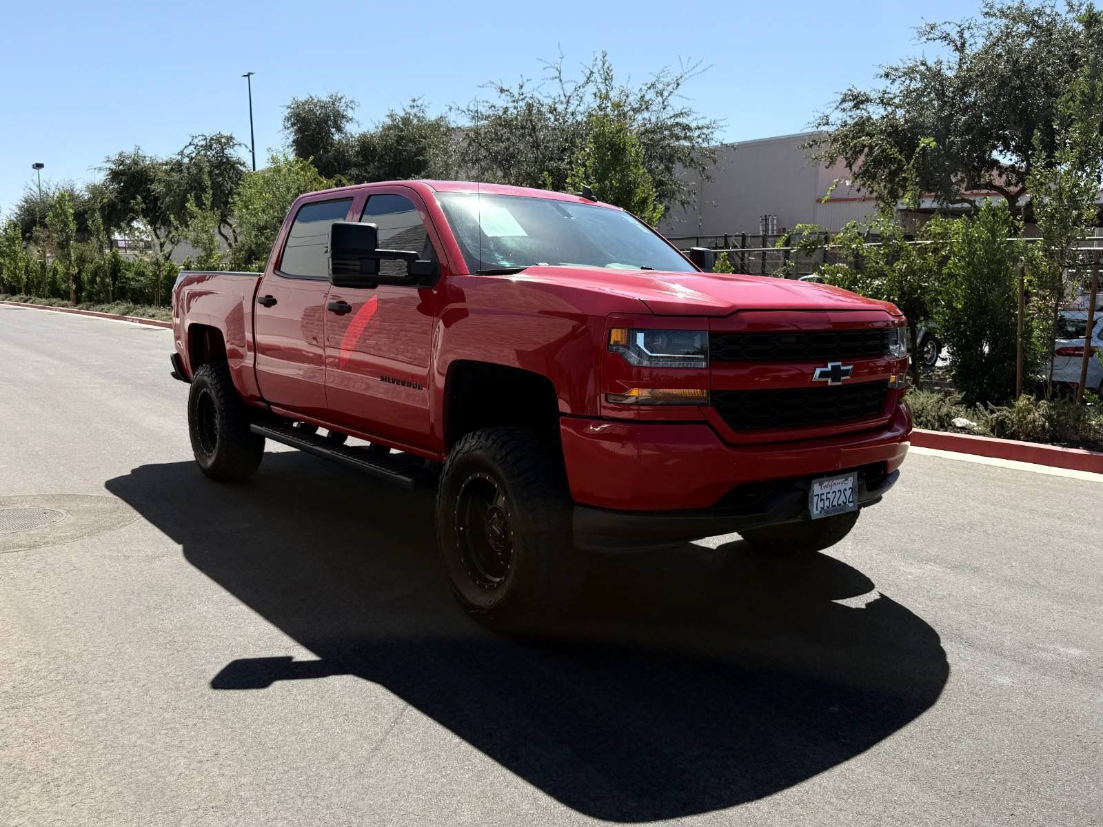 Used 2018 Chevrolet Silverado 1500 Custom w/ Custom Convenience Package AWD/4WD image 3
