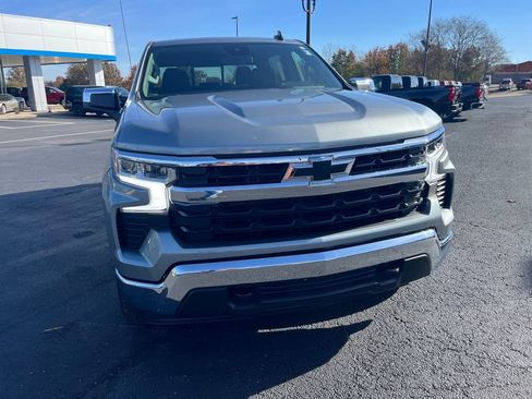 Used 2025 Chevrolet Silverado 1500 LT image 8