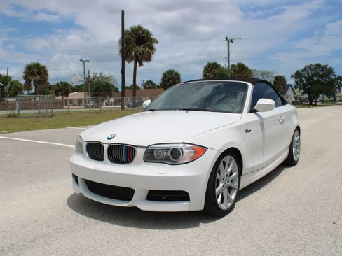 Used 2013 BMW 135i Convertible RWD image 1