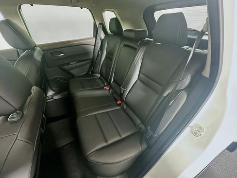 Used 2023 Nissan Rogue SV w/ SV Premium B Package FWD image 26
