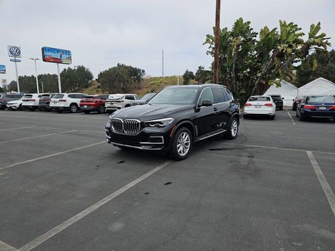 Used 2023 BMW X5 sDrive40i w/ Parking Assistance Package image 3
