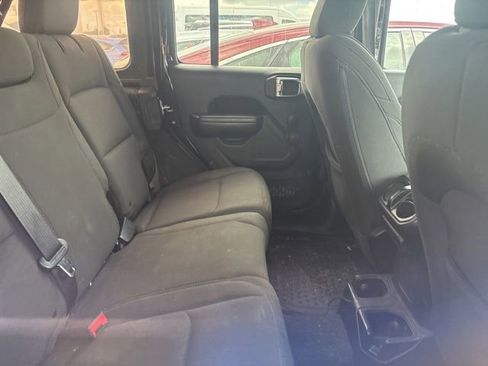 Used 2018 Jeep Wrangler Unlimited Sport AWD/4WD image 8