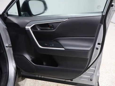 Used 2025 Toyota RAV4 LE image 23