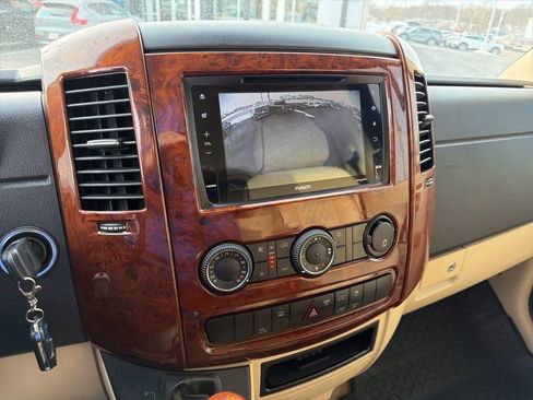 Used 2017 Mercedes-Benz Sprinter 3500 image 16