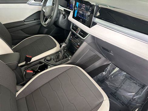 New 2026 Volkswagen Taos SE AWD/4WD image 15