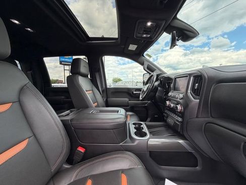 Used 2020 GMC Sierra 2500 AT4 w/ Technology Package AWD/4WD image 16