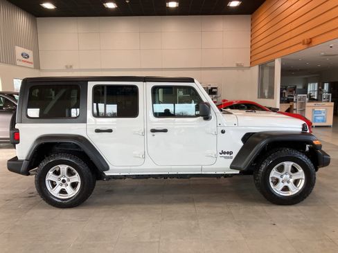 Used 2021 Jeep Wrangler Unlimited Sport w/ Dual Top Group image 4