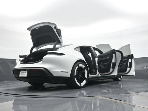 Certified 2025 Porsche Taycan AWD/4WD image 23