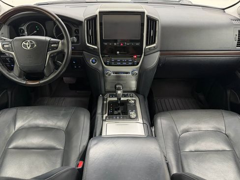 Used 2018 Toyota Land Cruiser AWD/4WD image 2