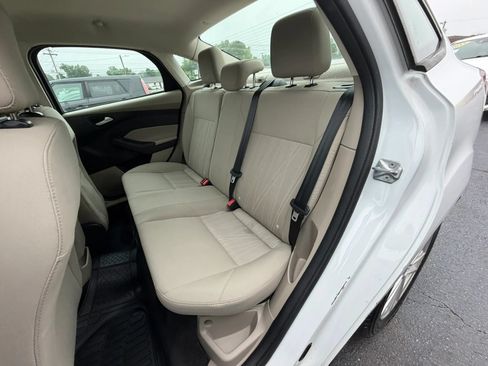 Used 2018 Ford Focus SE FWD image 10